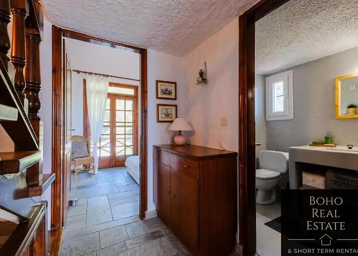 Casa Calma Beachfront 3bdrm Maisonette بيت للعطل